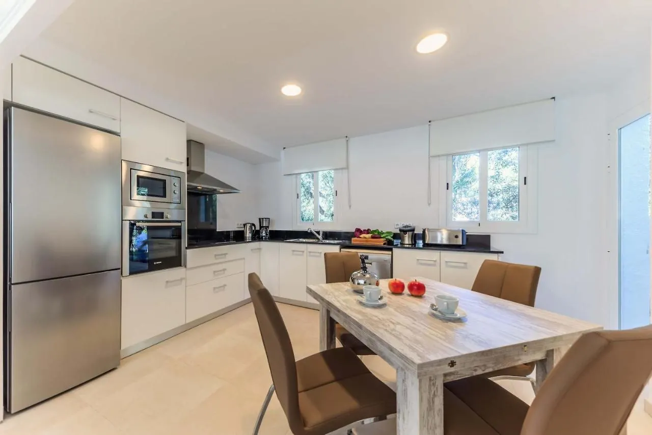 Beach Villa Can Siquier  坎皮卡福特